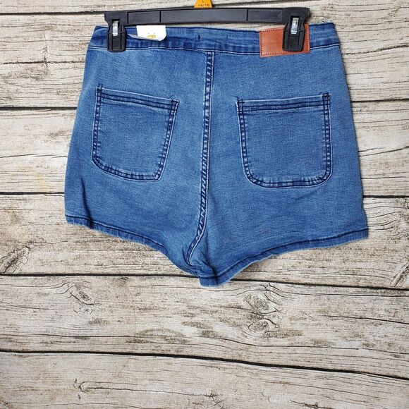Potili Denim Shorts Size 10 NWT Reg $99.00 - Picture 2 of 9